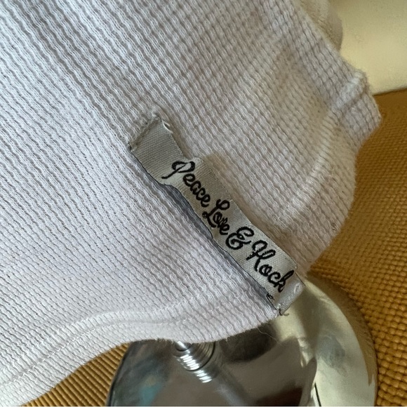 Pittsburgh Penguins Hockey thermal top Touch Alyssa Milano adorable top XL - Picture 4 of 9